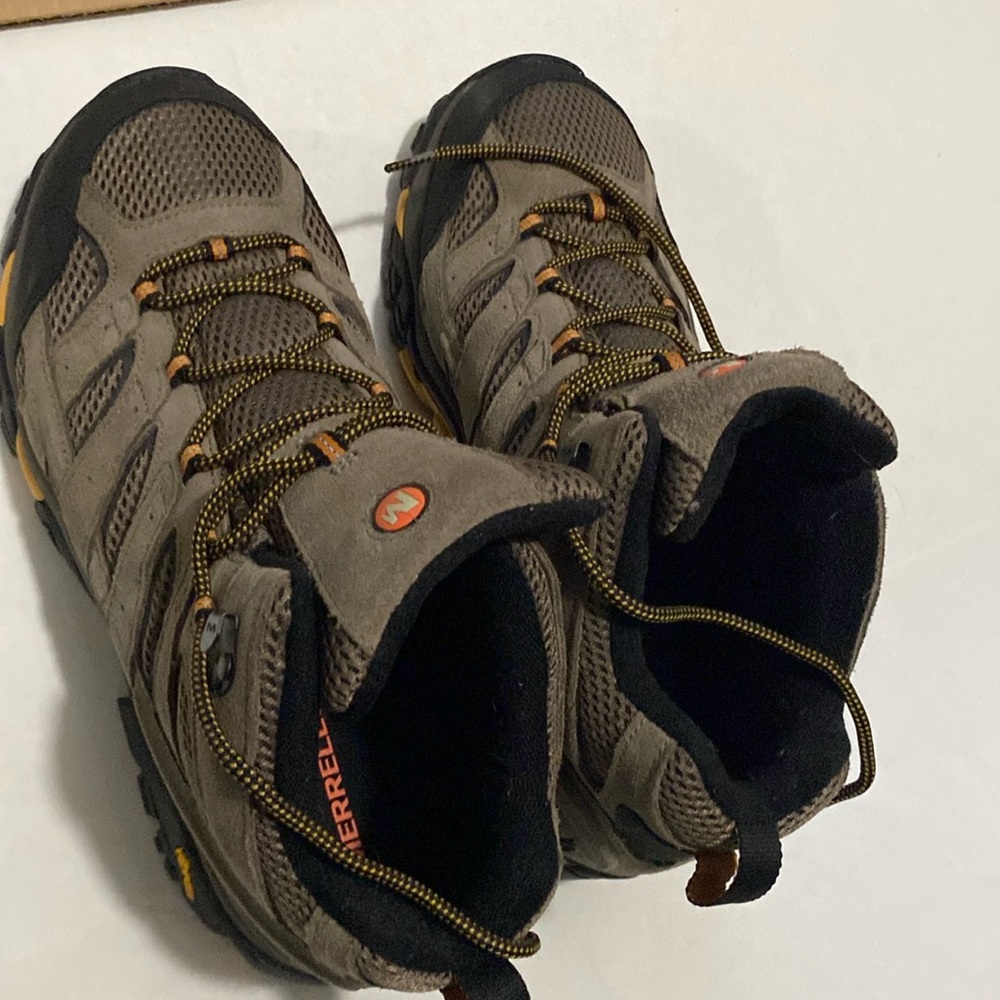 Merrel Men's Hommes J06045W Hiking Boots MOAB 2 VENT MID. SIZE 11.5 Wide